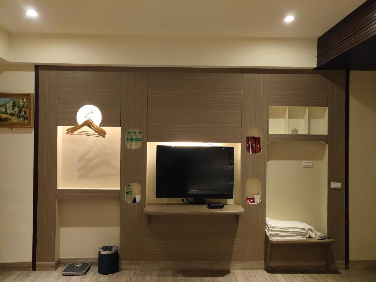 Empire Pacific Castle Otel Yangmei Dış mekan fotoğraf